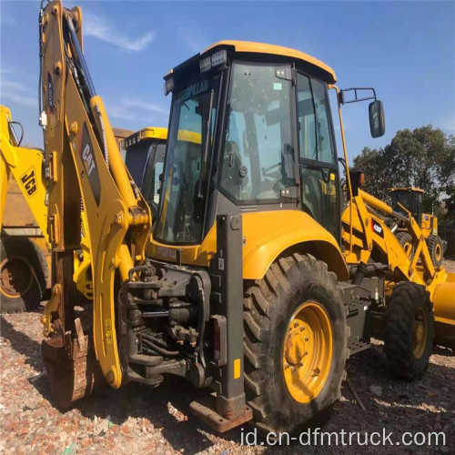 Backhoe Loader CAT 420f bekas